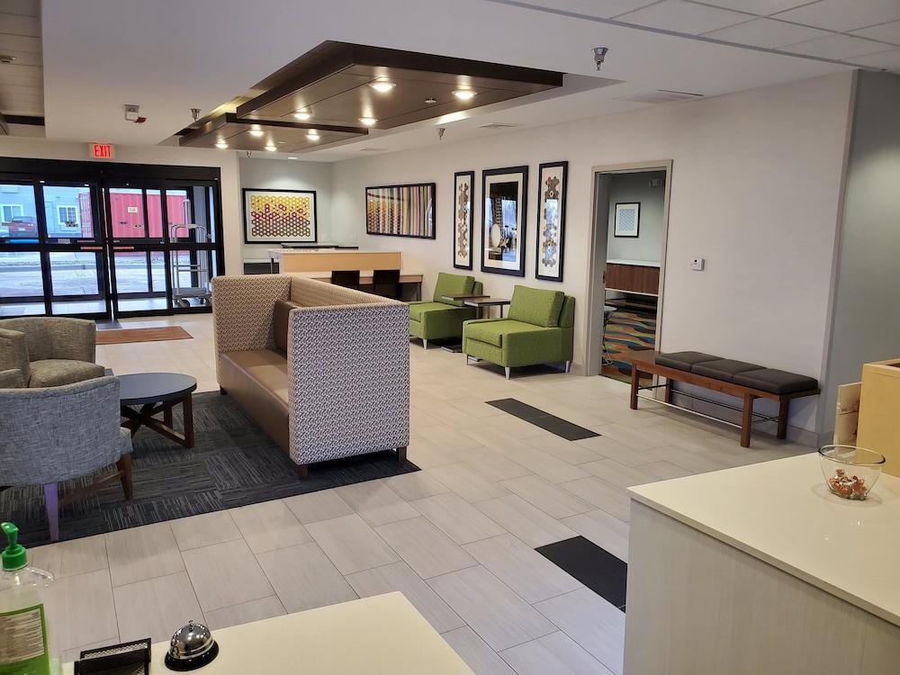 Junction City Inn & Suites Bagian luar foto