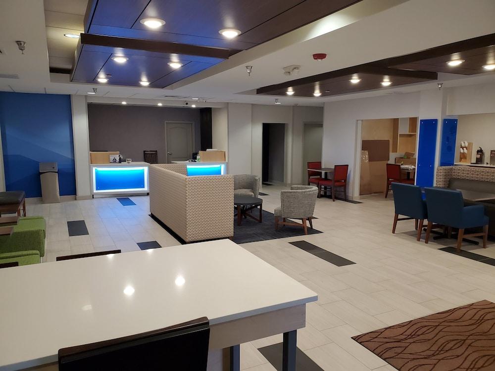 Junction City Inn & Suites Bagian luar foto