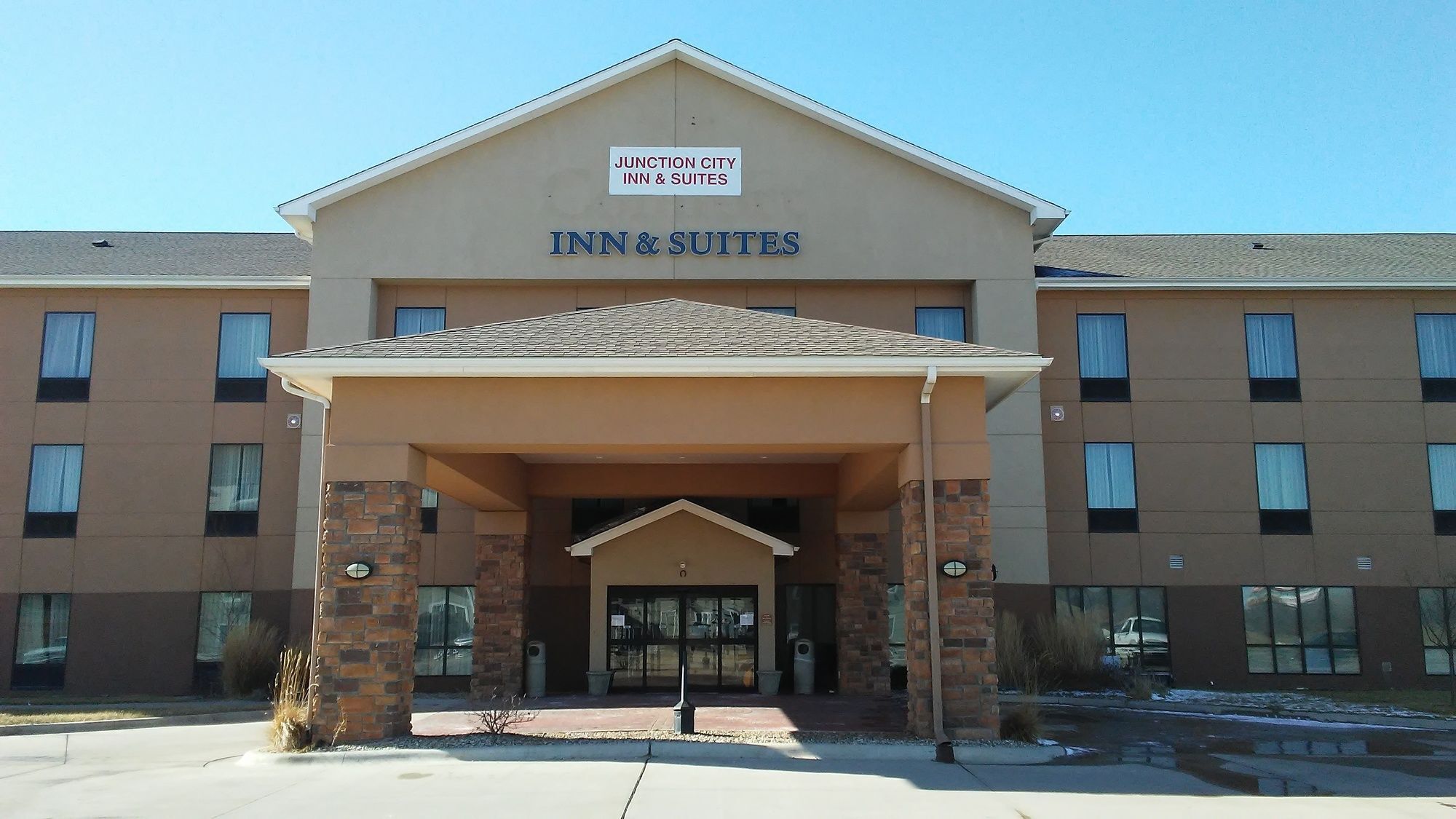 Junction City Inn & Suites Bagian luar foto